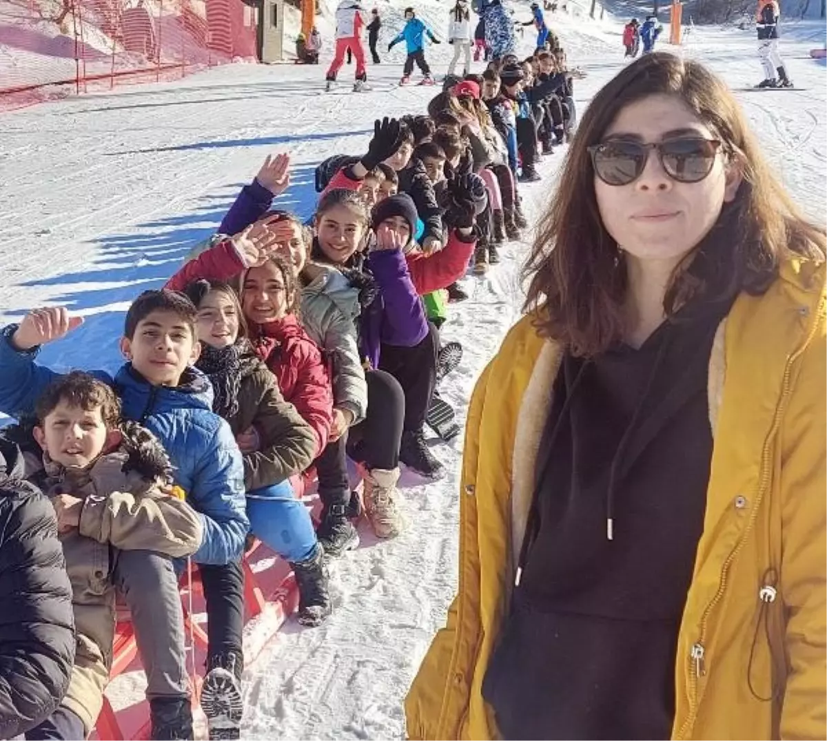 Erzurum Teknik Üniversitesi öğrencisi kızak etkinliği projesiyle ortaokul öğrencilerini Palandöken'e götürdü