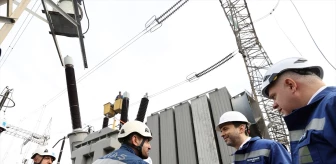Bakan Bayraktar: Türkiye'de Elektrik Şebekesinin Yönetimi İçin 21 Bin Çalışan Sahada