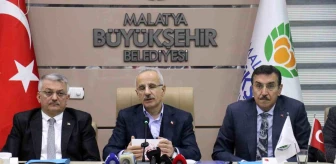 Ulaştırma ve Altyapı Bakanı Abdulkadir Uraloğlu Malatya'da İl Koordinasyon Kurulu Toplantısına Katıldı