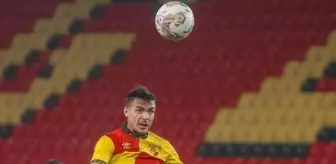 Göztepe'de teknik direktör Stoilov, David Tijanic ile devam etme kararı aldı