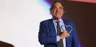 İsrail'in katliamına tepki gösteren ünlü yönetmen Oliver Stone: Hayatımda böyle bir katliam görmedim