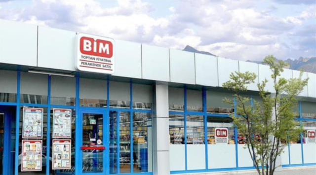 Marketler bugün açık mı? 1 Ocak Pazartesi marketler çalışıyor mu? Bim, A101, Şok, Migros yılbaşında açık mı?