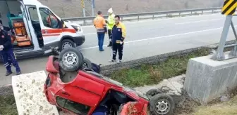 Kırıkkale'de Otomobil Su Kanalına Devrildi: 1 Ölü, 1 Yaralı