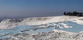 Pamukkale 2023'te 2 Milyon 200 Bin Kişi Tarafından Ziyaret Edildi