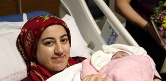 Adana'da 2024 yılının ilk bebeği Şehir Eğitim ve Araştırma Hastanesi'nde dünyaya geldi