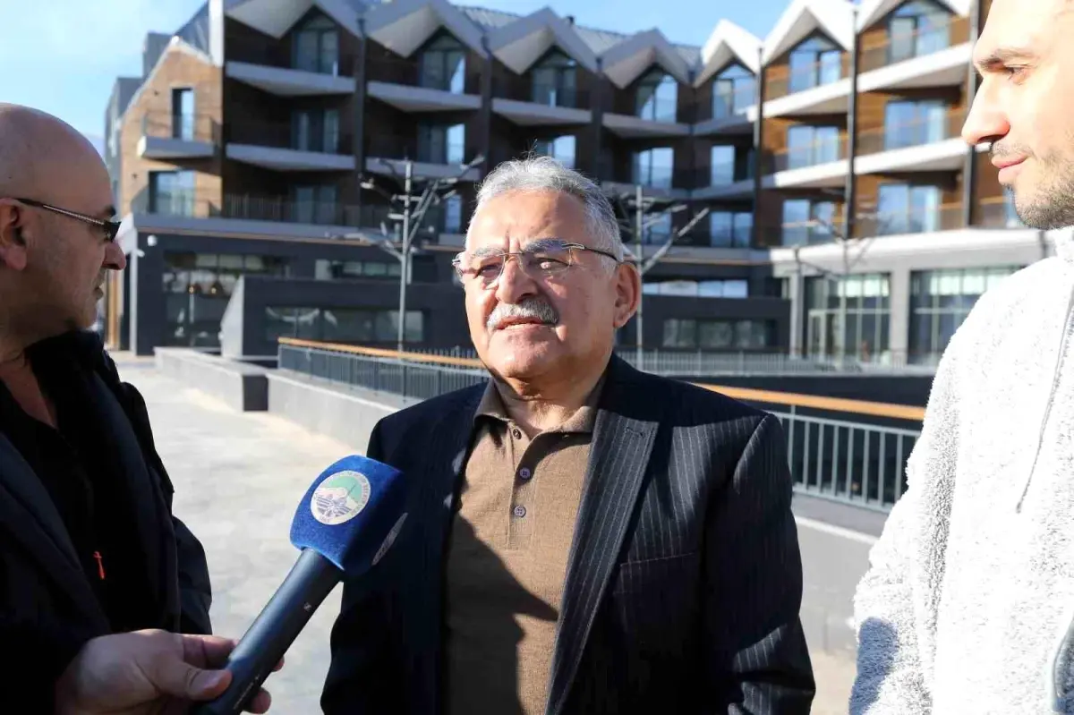 Başkan Büyükkılıç, Erciyes Kayak Merkezi'ndeki Otelleri Ziyaret Etti