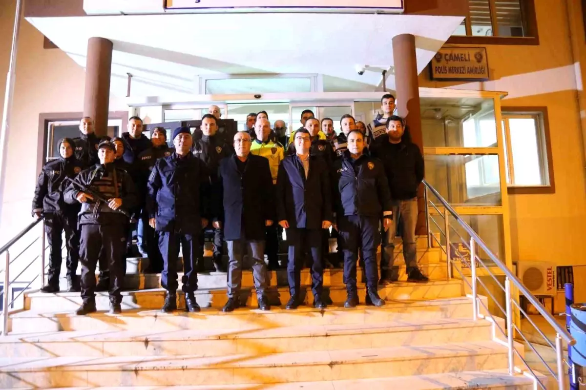 Denizli'nin Çameli ilçesinde güvenlik güçleri ve sağlık çalışanları ziyaret edildi