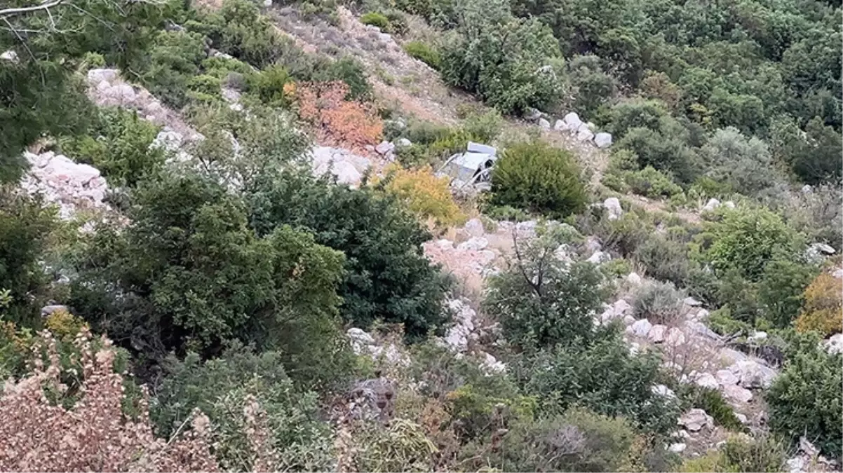Eşiyle tartıştığı için otomobili uçurumdan aşağı itti