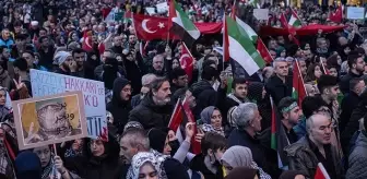 Gazze ve şehitlerimiz için İstanbul'da büyük yürüyüş! Binlerce insan Galata Köprüsü'ne akın etti