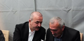 İçişleri Bakanı Ali Yerlikaya, Şehit Yasin Karaca'nın Babasıyla Konuştu