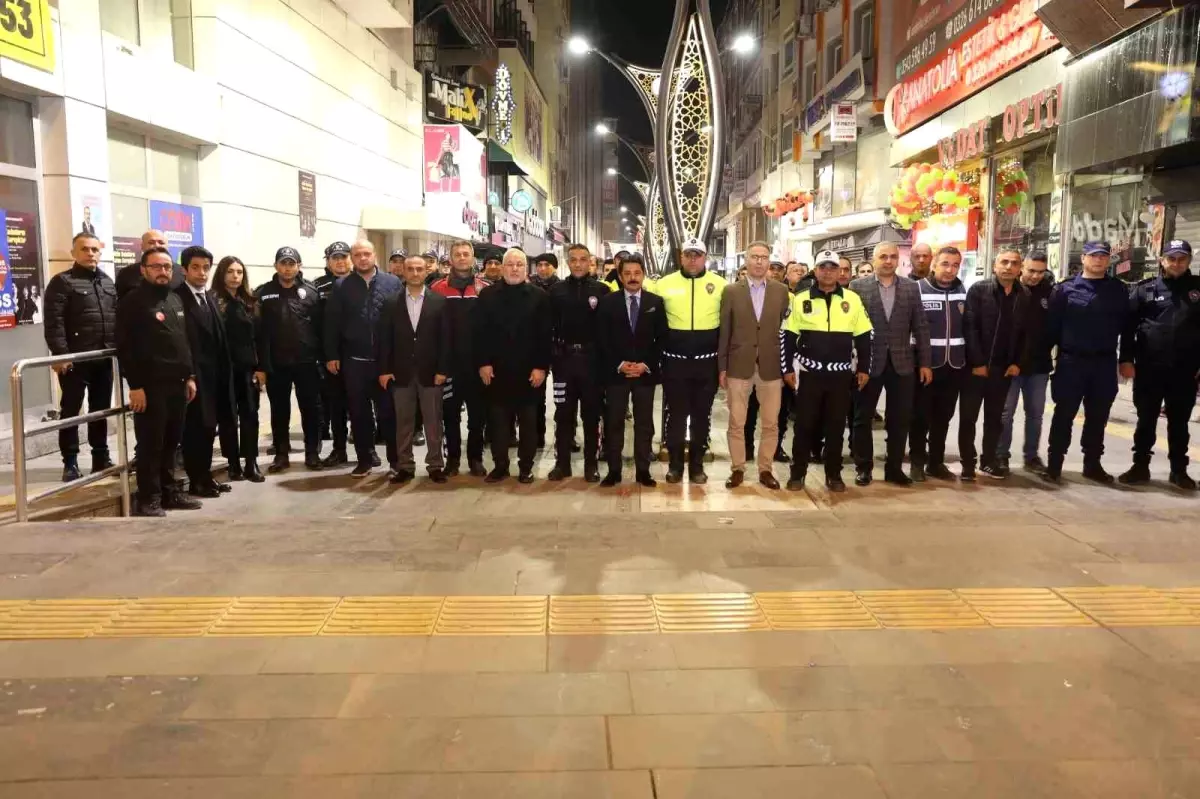 İskenderun'da Polis Ekipleri Yeni Yıla Görev Başında Girdi