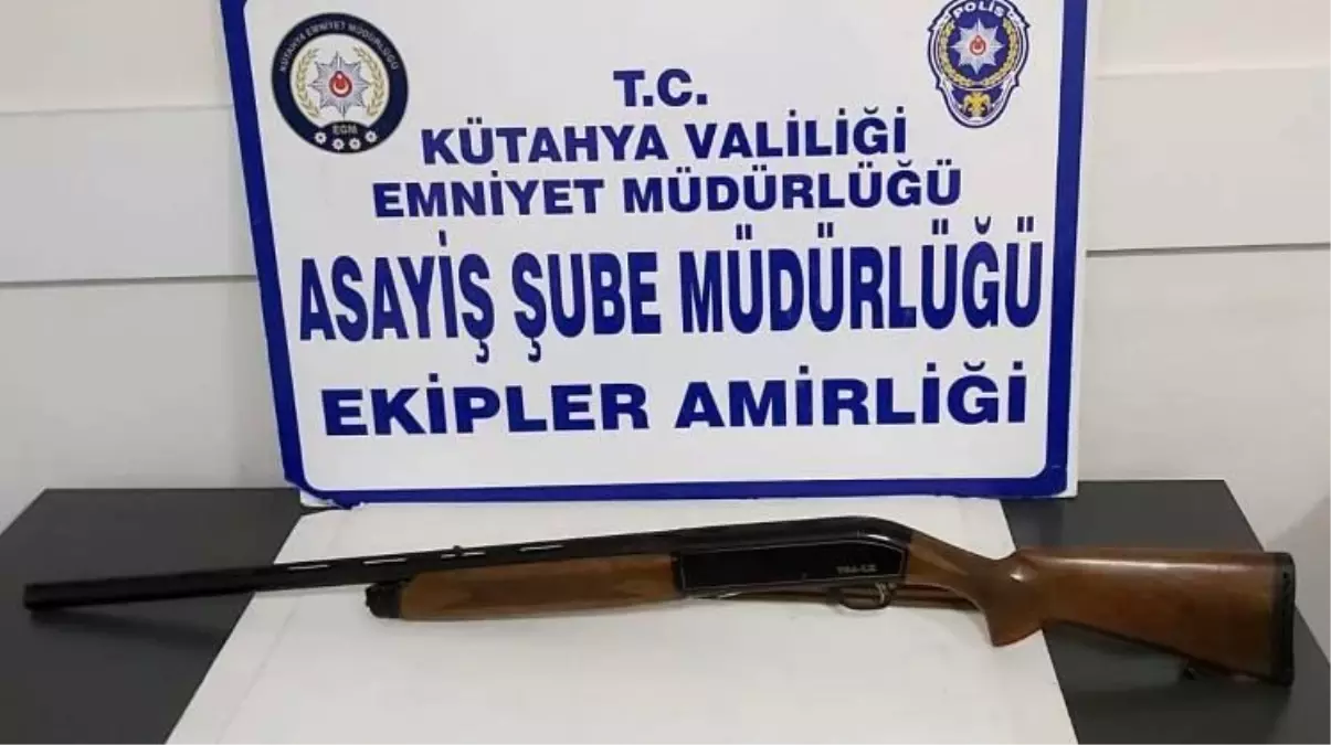 Kütahya'da yapılan hırsızlık uygulamasında 76 şahıs ve 40 araç kontrol edildi