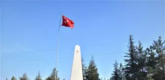 Malatya'da öğrenciler şehitliği ziyaret etti