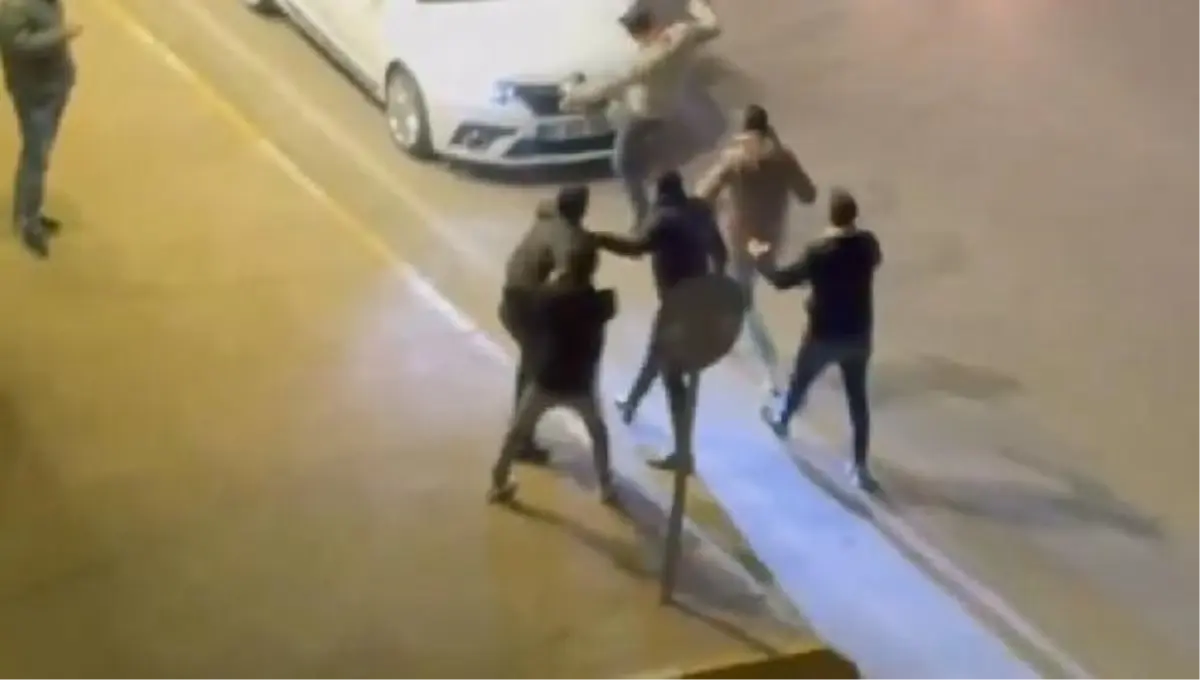 Şanlıurfa'da Yol Ortasında Kavga