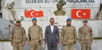 Şemdinli Kaymakamı Ali Ekber Ateş, Sağlık, Polis ve Jandarma Personelini Ziyaret Etti