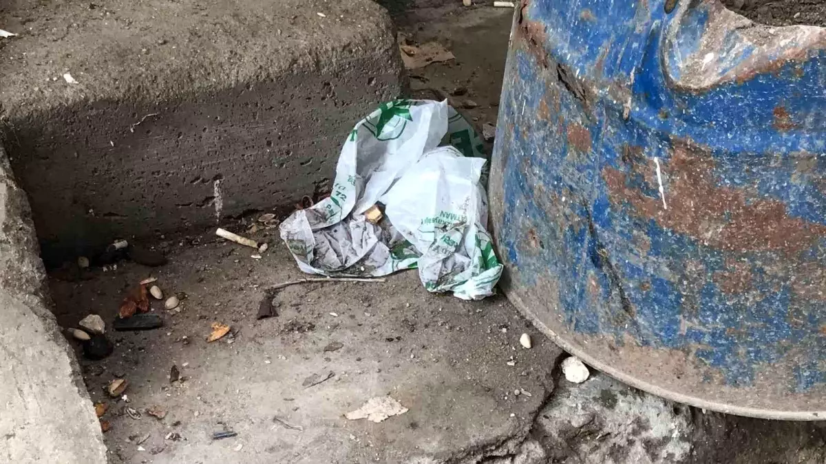 Batman'da seyyar satıcı çevre temizliğine dikkat ediyor
