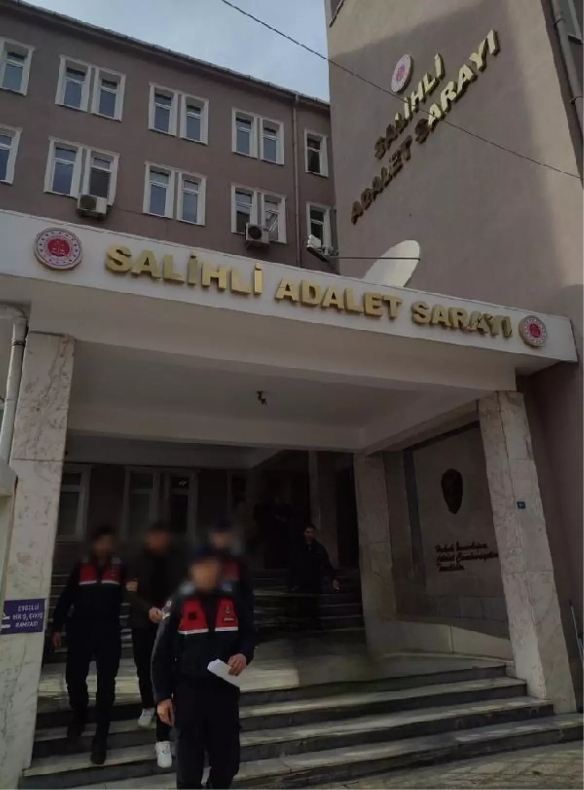 Salihli'de traktör yanında öldürülen çiftçinin katil zanlısı tutuklandı