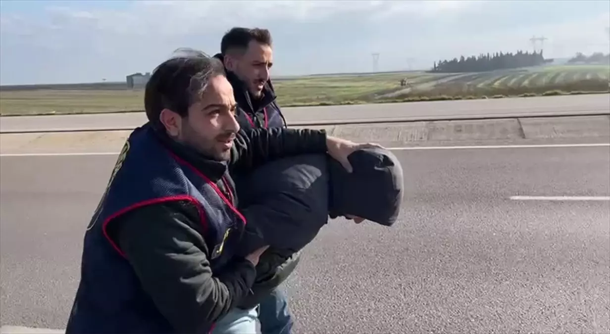 Bandırma'da Jandarma Dolandırıcısı Yakalandı