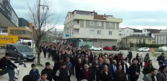 Darıca'da Eğitimciler Öğretmenlere Yapılan Şiddeti Protesto Etti