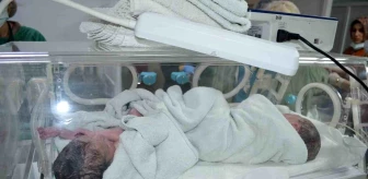 Gaziantep'te 2024'ün İlk Üçüz Bebekleri Dünyaya Geldi