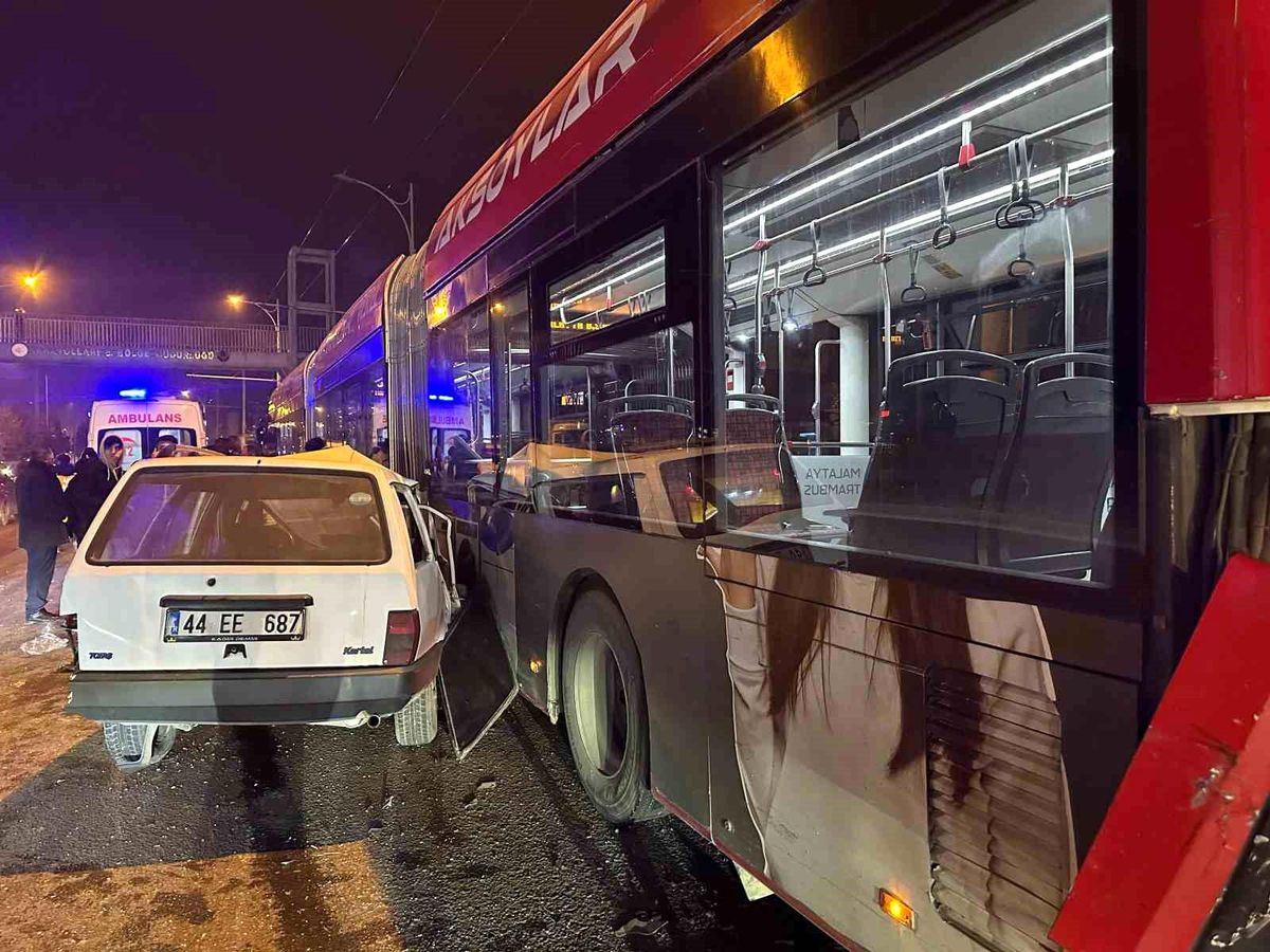 Malatya'da meydana gelen trafik kazalarında 5 kişi yaralandı