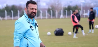 Sivasspor'un yeni teknik direktörü Bülent Uygun, ilk antrenmana çıktı