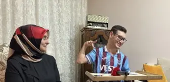 Tekerlekli Sandalyede Yaşayan Engelli Genç Trabzonspor Sevgisini Kitapla Anlattı