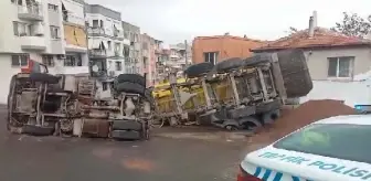 İzmir'de harfiyat kamyonu devrildi