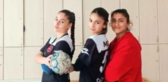 Cizre Yıldızlar Spor Hentbol Kulübü'nden 4 kız sporcu milli takım kampına davet edildi