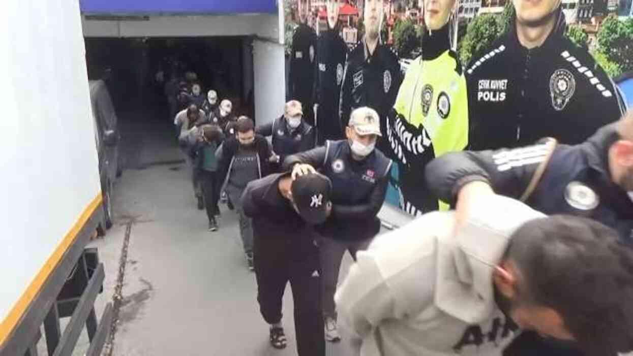DEAŞ terör örgütü üyeleri kilise ve sinagoglara saldırı hazırlığı yapıyordu DEAŞ terör örgütü üyeleri kilise ve sinagoglara saldırı hazırlığı yapıyordu