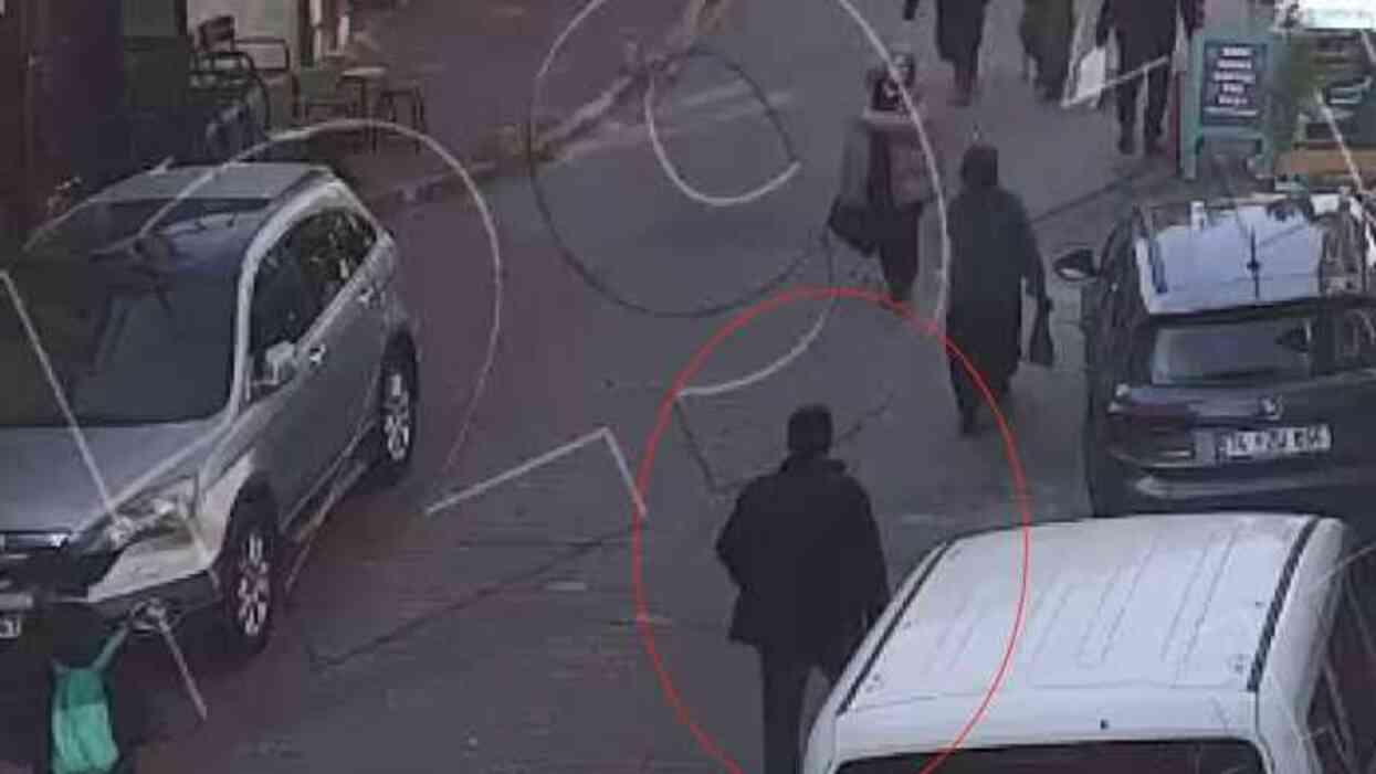 DEAŞ terör örgütü üyeleri kilise ve sinagoglara saldırı hazırlığı yapıyordu DEAŞ terör örgütü üyeleri kilise ve sinagoglara saldırı hazırlığı yapıyordu