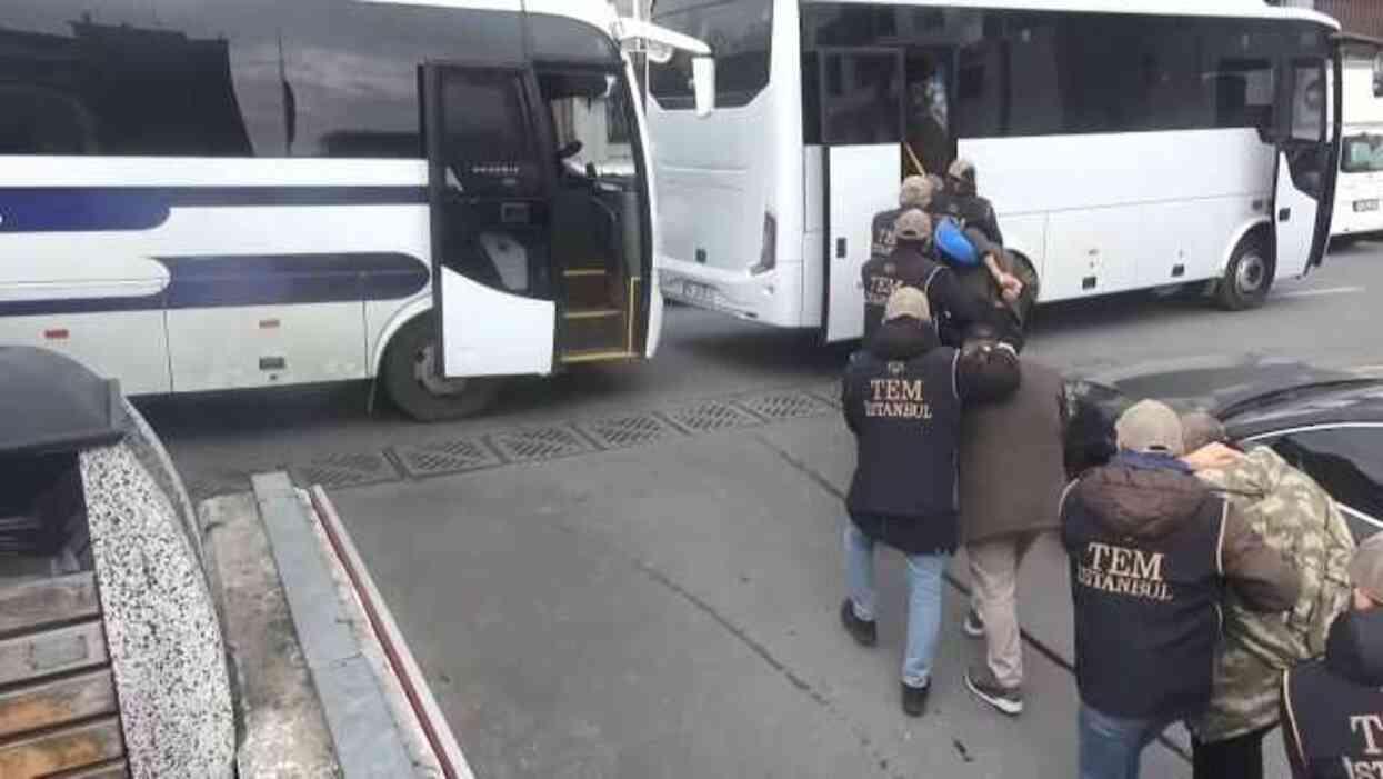 DEAŞ terör örgütü üyeleri kilise ve sinagoglara saldırı hazırlığı yapıyordu DEAŞ terör örgütü üyeleri kilise ve sinagoglara saldırı hazırlığı yapıyordu