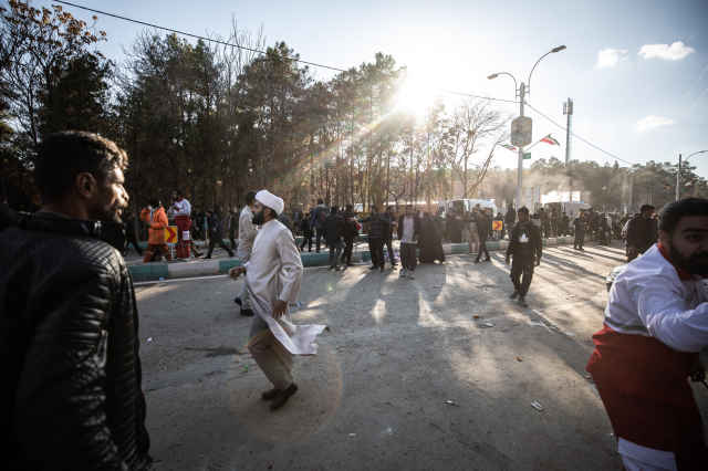İran'da Kasım Süleymani'nin mezarı yakınında art arda 2 patlama: 103 ölü, 141 yaralı