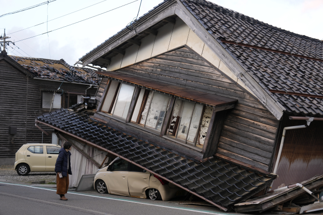 Japonya'da yaşanan depremlerde ölü sayısı 64'e yükseldi
