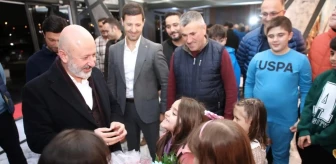 Kocasinan Belediye Başkanı Ahmet Çolakbayrakdar, Seyrani Kentsel Dönüşüm Projesi'nde aileleri ziyaret etti