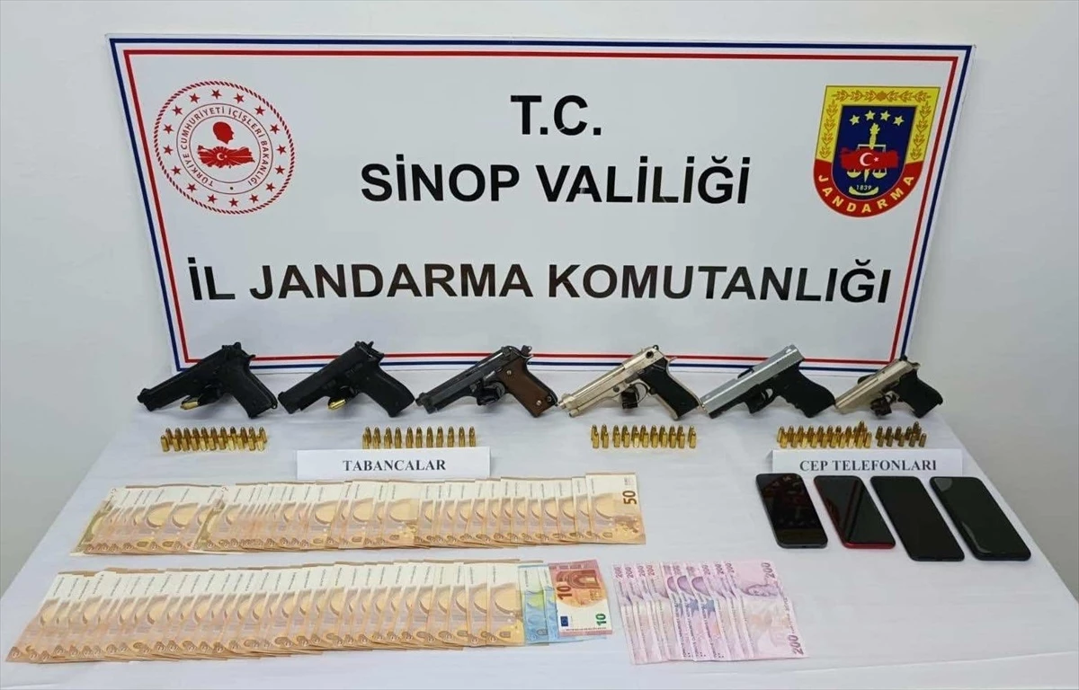 Sinop'ta Silah Kaçakçılığı Operasyonu: 5 Şüpheli Gözaltına Alındı