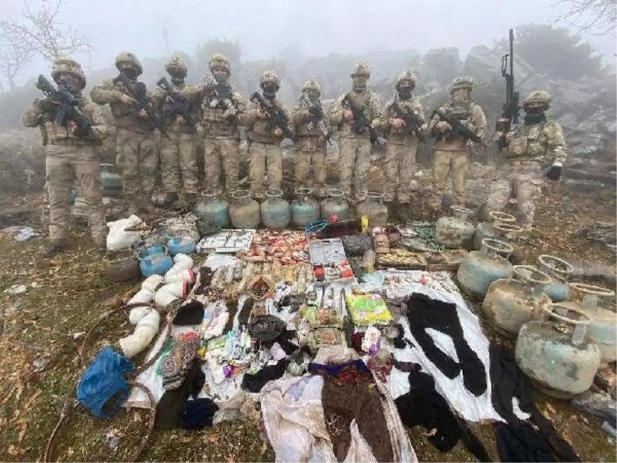 Bingöl'de terör operasyonunda 8 katlı mağarada patlayıcılar ele geçirildi