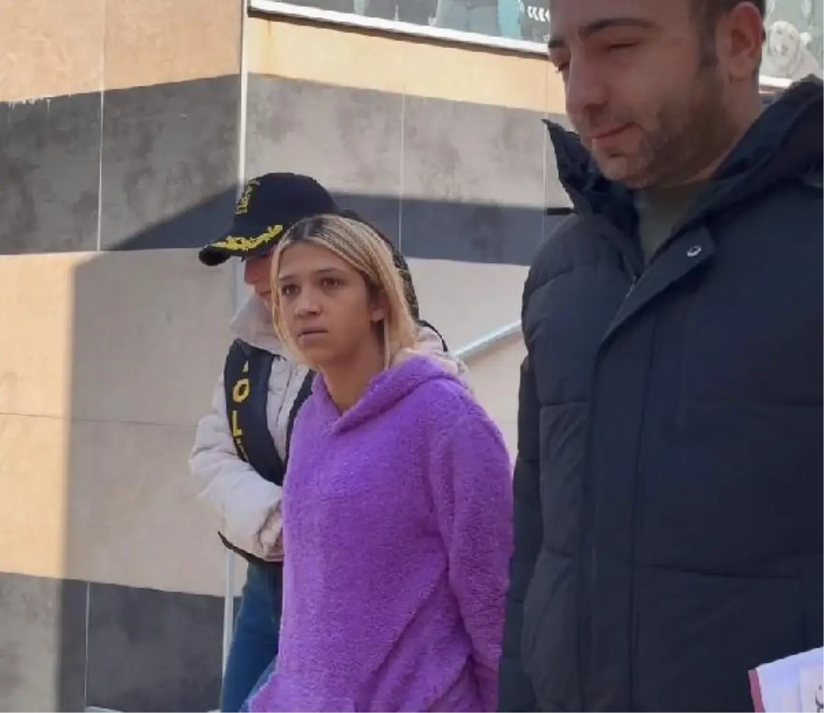 Esenler'de Otomobil Hırsızlığına Karşı Operasyon: 3 Şüpheli Gözaltına Alındı