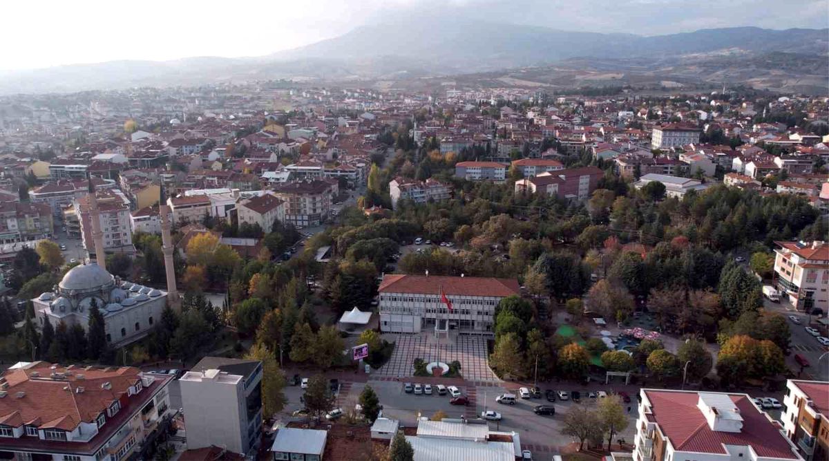 Gediz'de 2023 Yılı Evlenme, Boşanma, Ölüm ve Doğum İstatistikleri Açıklandı