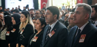 Adalet Bakanı Yılmaz Tunç, İzmir'de Şehit Polis ve Mübaşir İçin Anma Törenine Katıldı