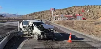 Hurdaya dönen otomobilde burnu bile kanamadan çıktı