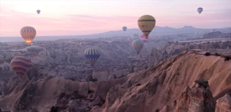 Kapadokya'da Balon Turlarına Talep Devam Ediyor