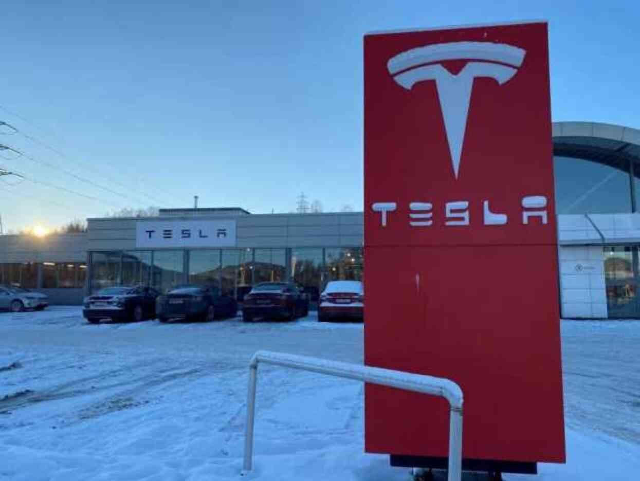 Tesla, Çin'de sürücülerin hayatını tehlikeye attığı gerekçesi ile 1.6 milyon elektrikli aracı geri topluyor