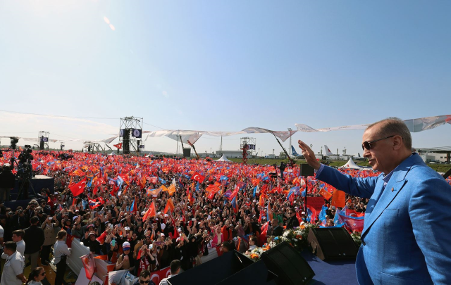 AK Parti'nin yarın 28 ilde adayı açıklanacak! Kulislerde İstanbul için 2 isim öne çıkıyor