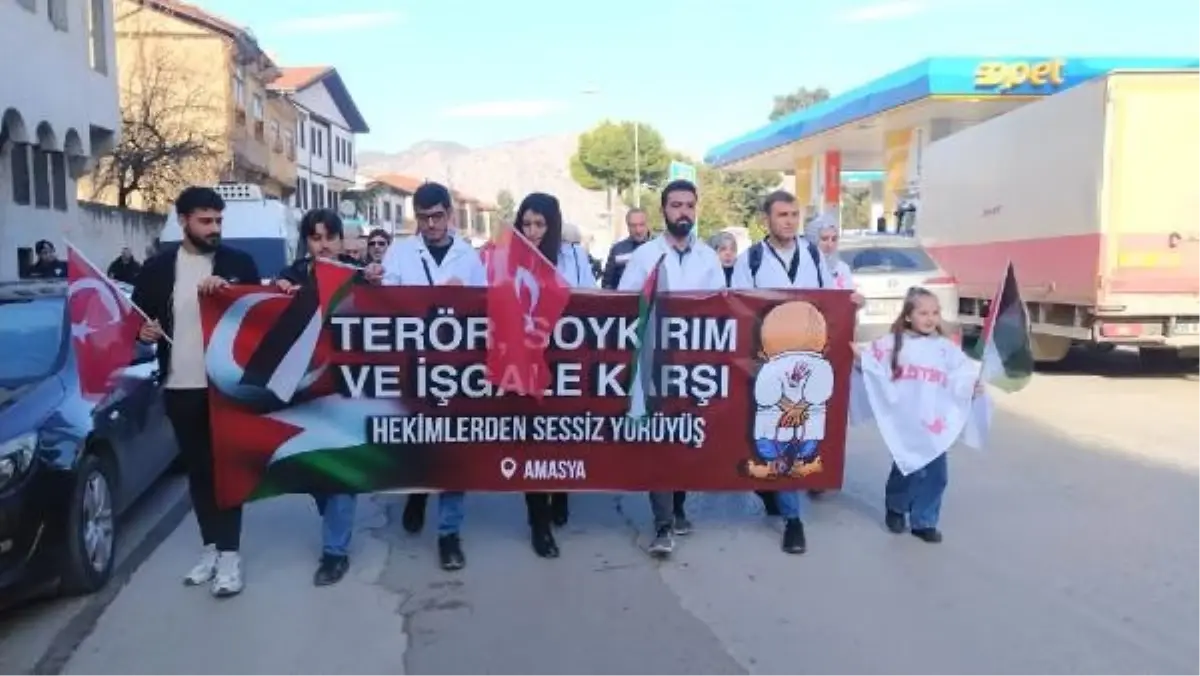 Amasya'da Sağlık Çalışanları İsrail'e Tepki Gösterdi