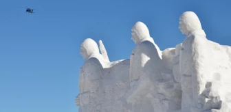 Bölgeye 200 kamyonla kar taşındı! Sarıkamış şehitleri anısına yapılan kardan heykelleri görenlerin gözleri doluyor