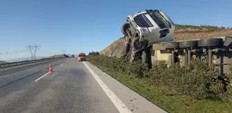 Nurdağı'nda Kimyasal Madde Yüklü TIR Devrildi