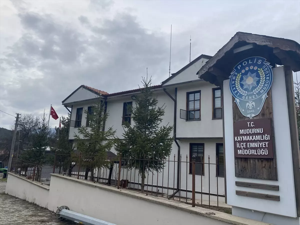 Muhtarın dikkati dolandırıcılığı önledi