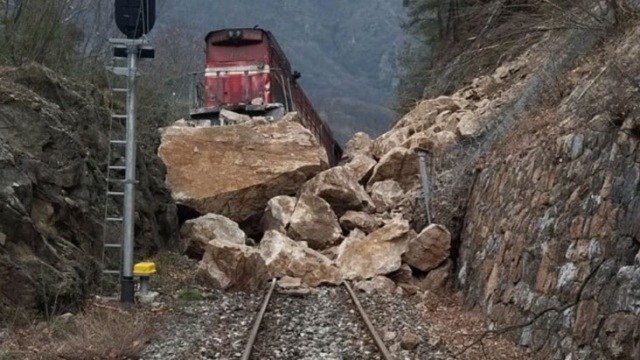 Zonguldak-Karabük arasında kömür taşıyan tren raydan çıktı