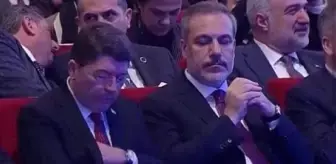 Hakan Fidan'la Yılmaz Tunç'un fotoğrafında 'telefon' detayı! Herkes aynı yorumu yapıyor